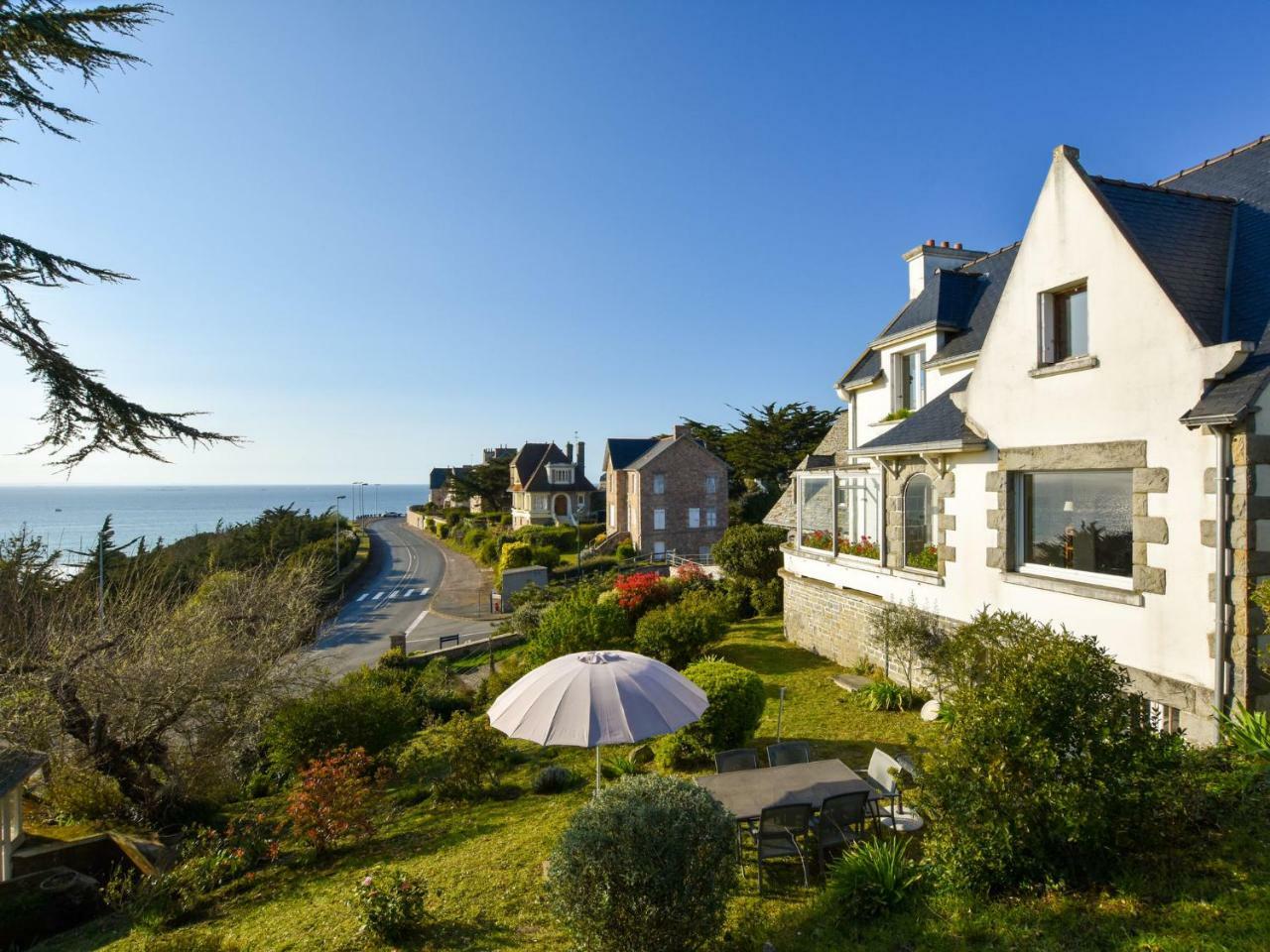 Beautiful Holiday Home With Sea View In Erquy Dış mekan fotoğraf
